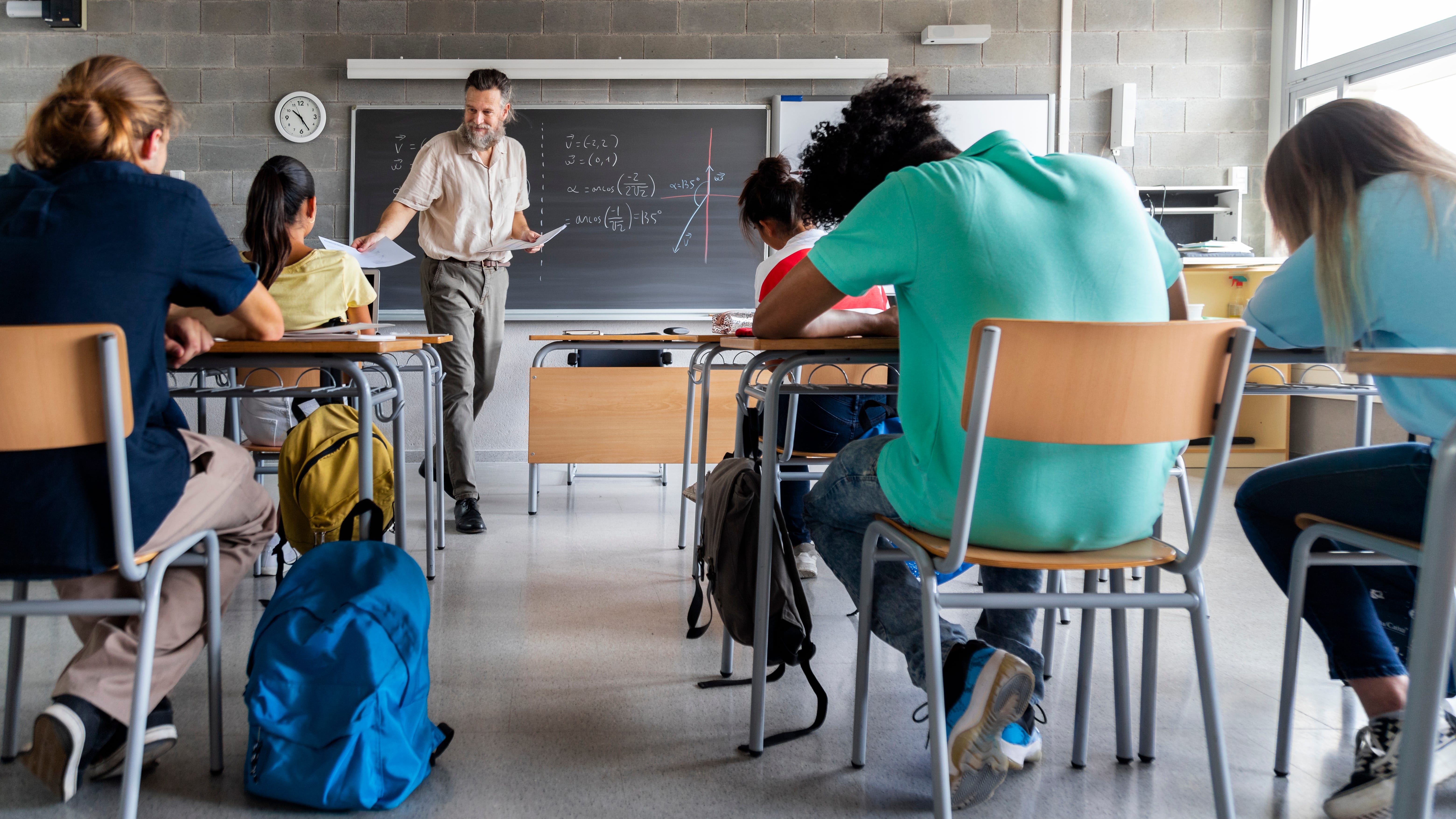 Student math and reading scores have plummeted since the pandemic