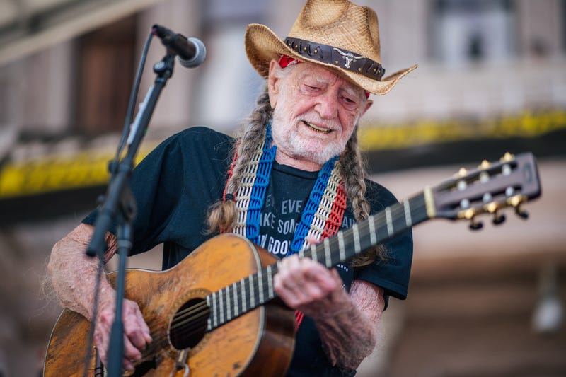 Country music festival heading to Darien Lake