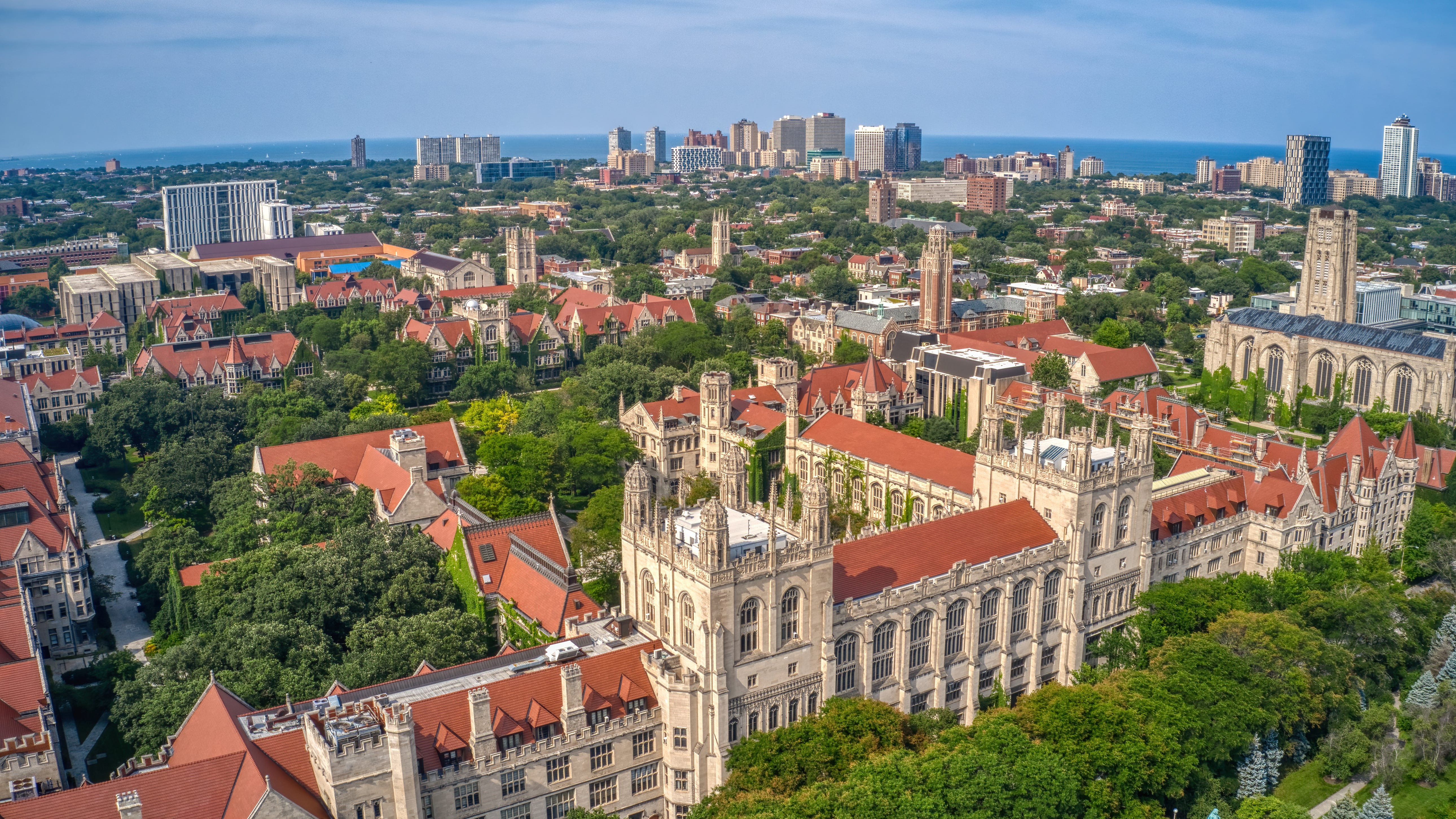 7 University of Chicago students claim they were drugged at campus parties, school reveals
