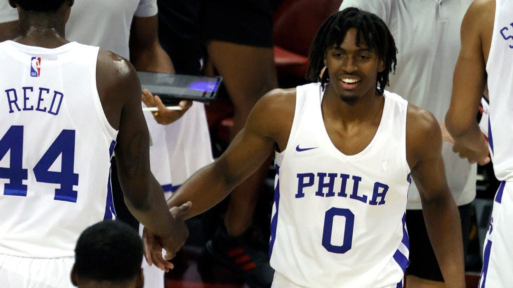 Tyrese Maxey, Isaiah Joe impress in  summer league opener
