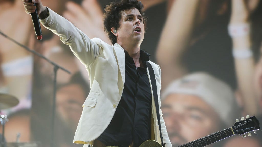 Green Day brings 10-year-old on stage during electric Outside Lands set