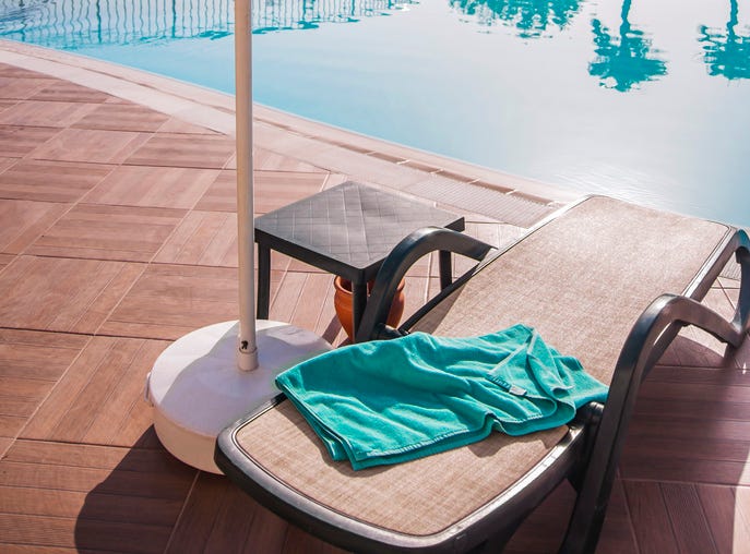 resort pool