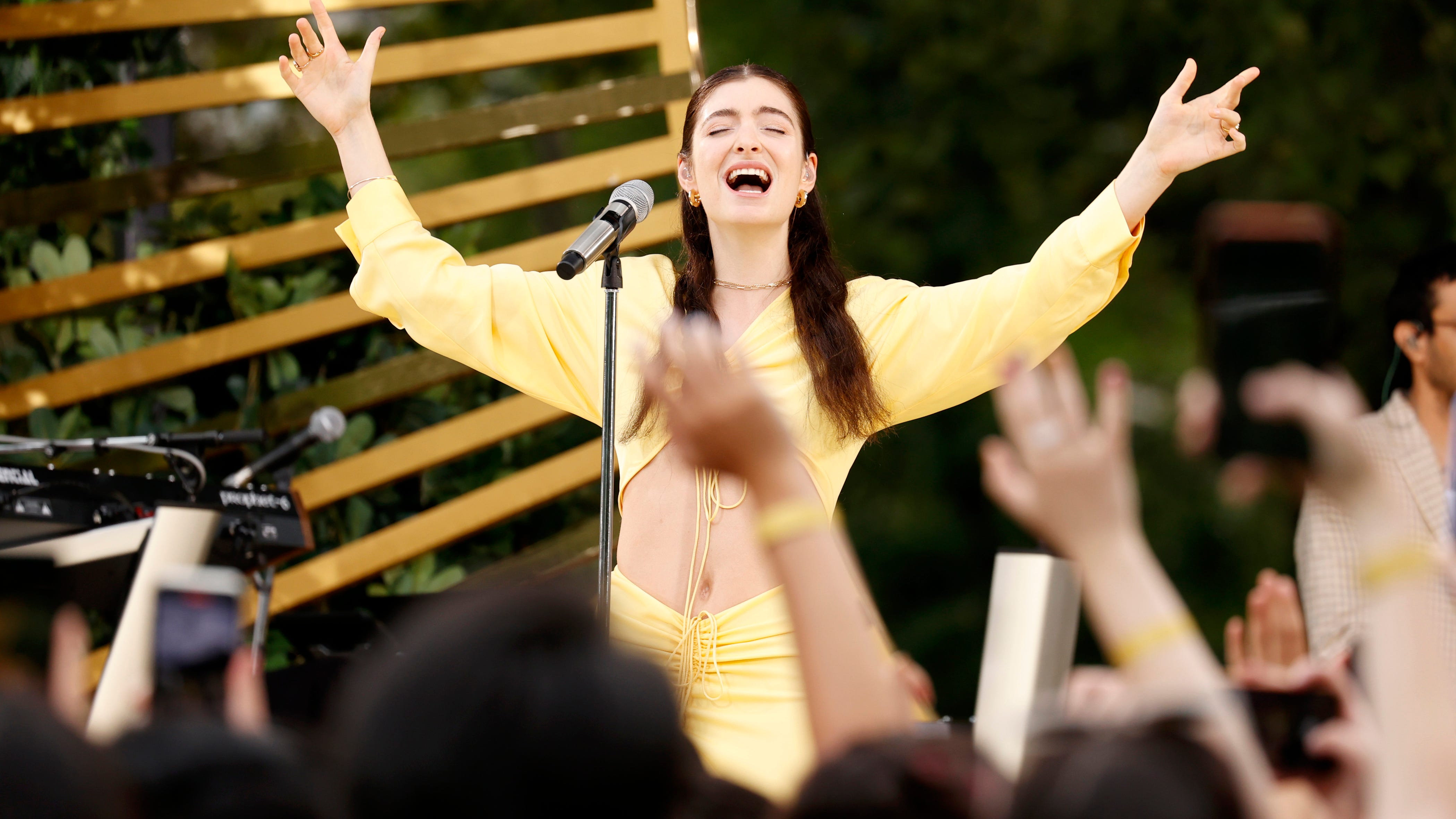 First Impression: Lorde - 'Solar Power'