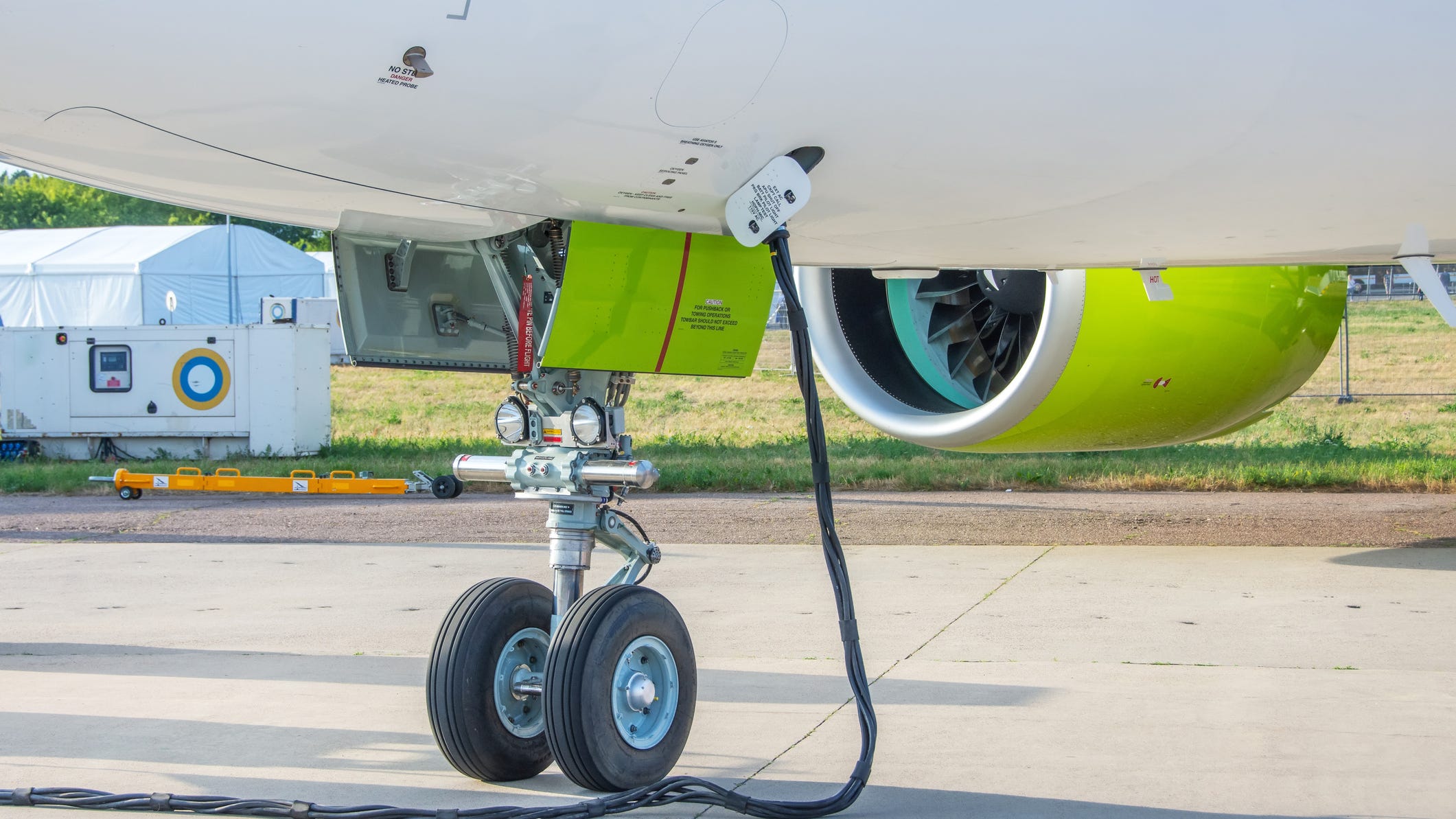 Airlines are putting in orders for these new battery-operated planes