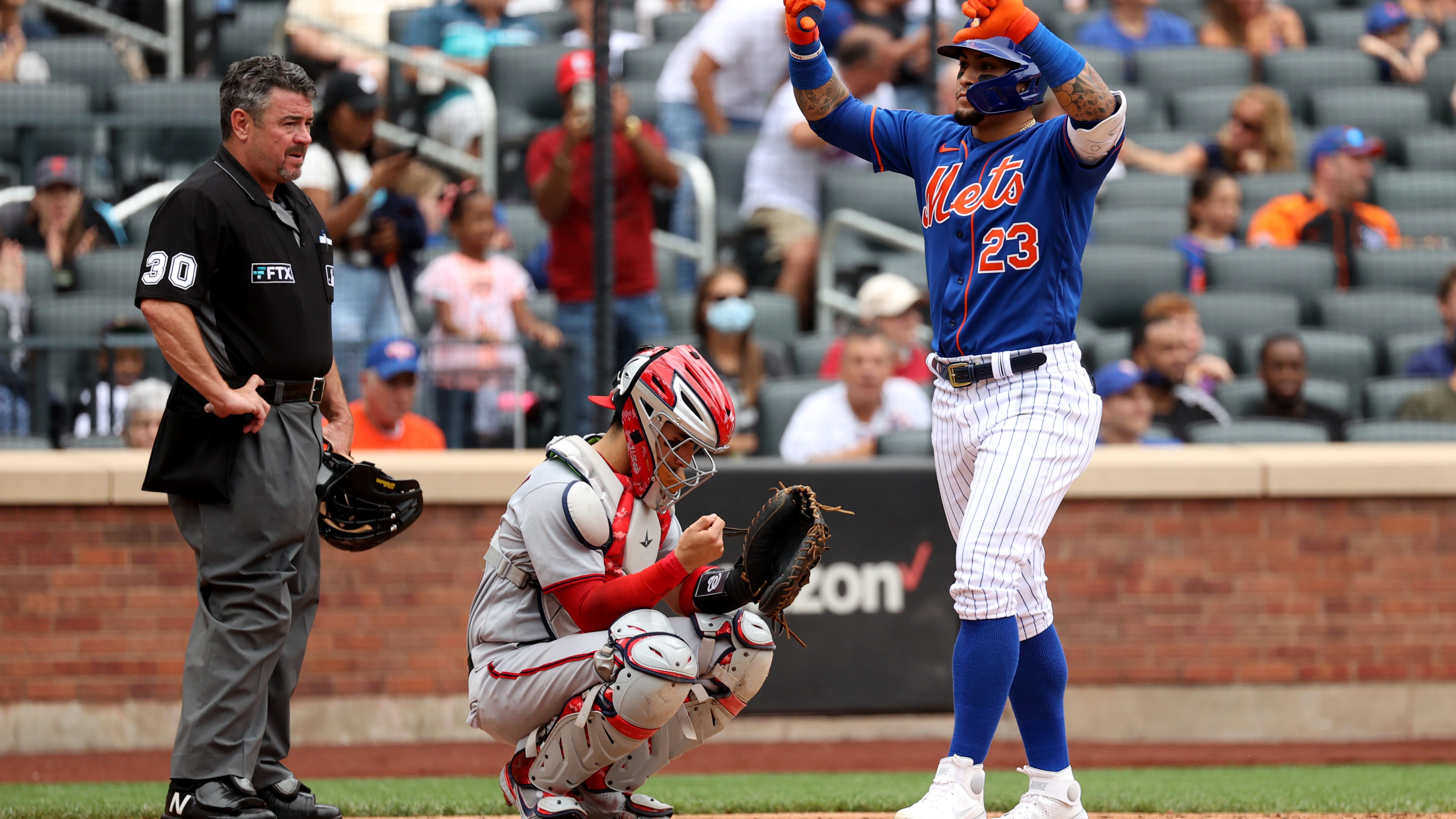 Francisco Lindor, Javier Baez offer apologies, explanation for 'thumbs down' gesture