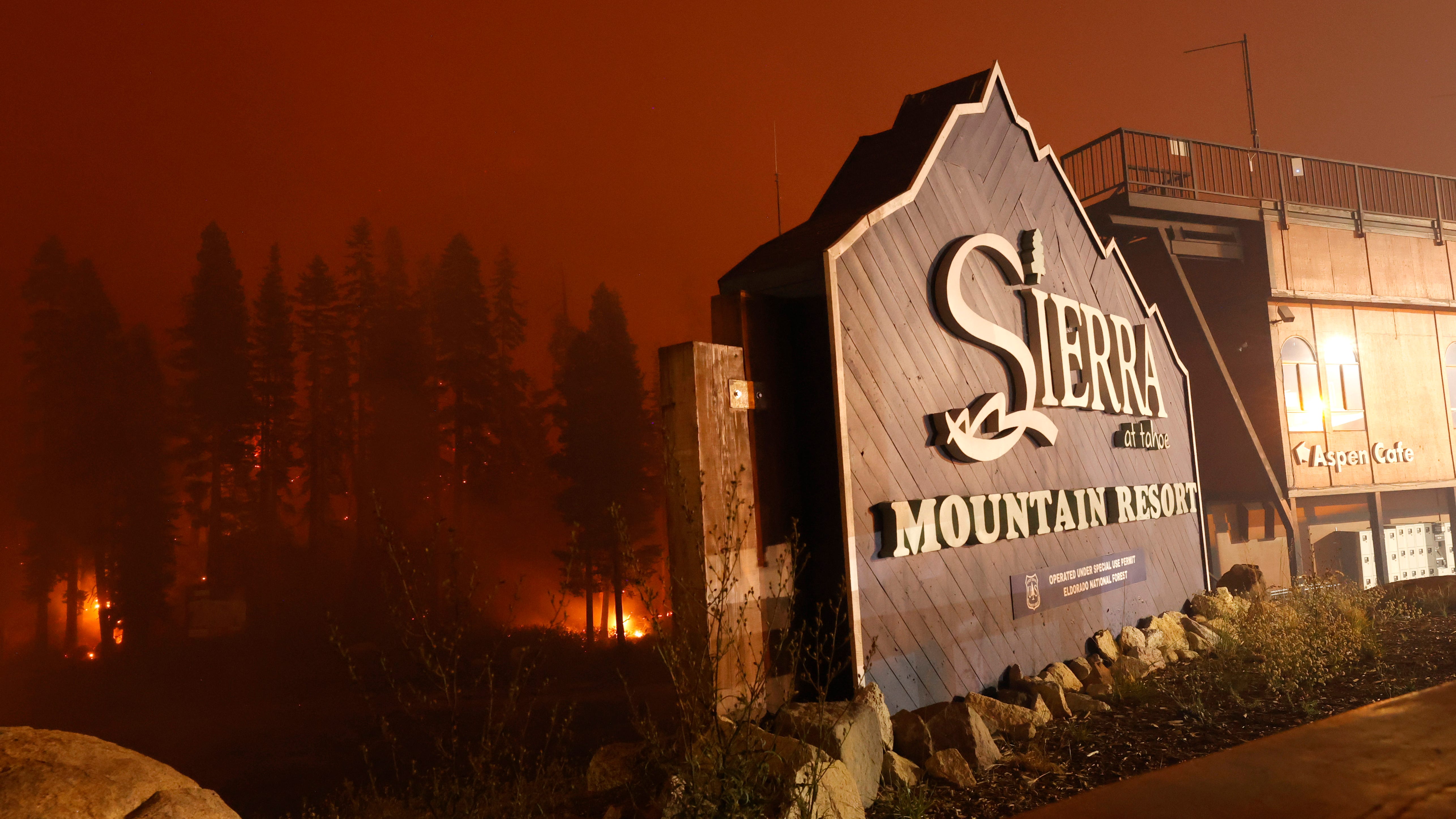 PHOTOS: Near 180K acre Caldor Fire rages toward Tahoe ski resorts