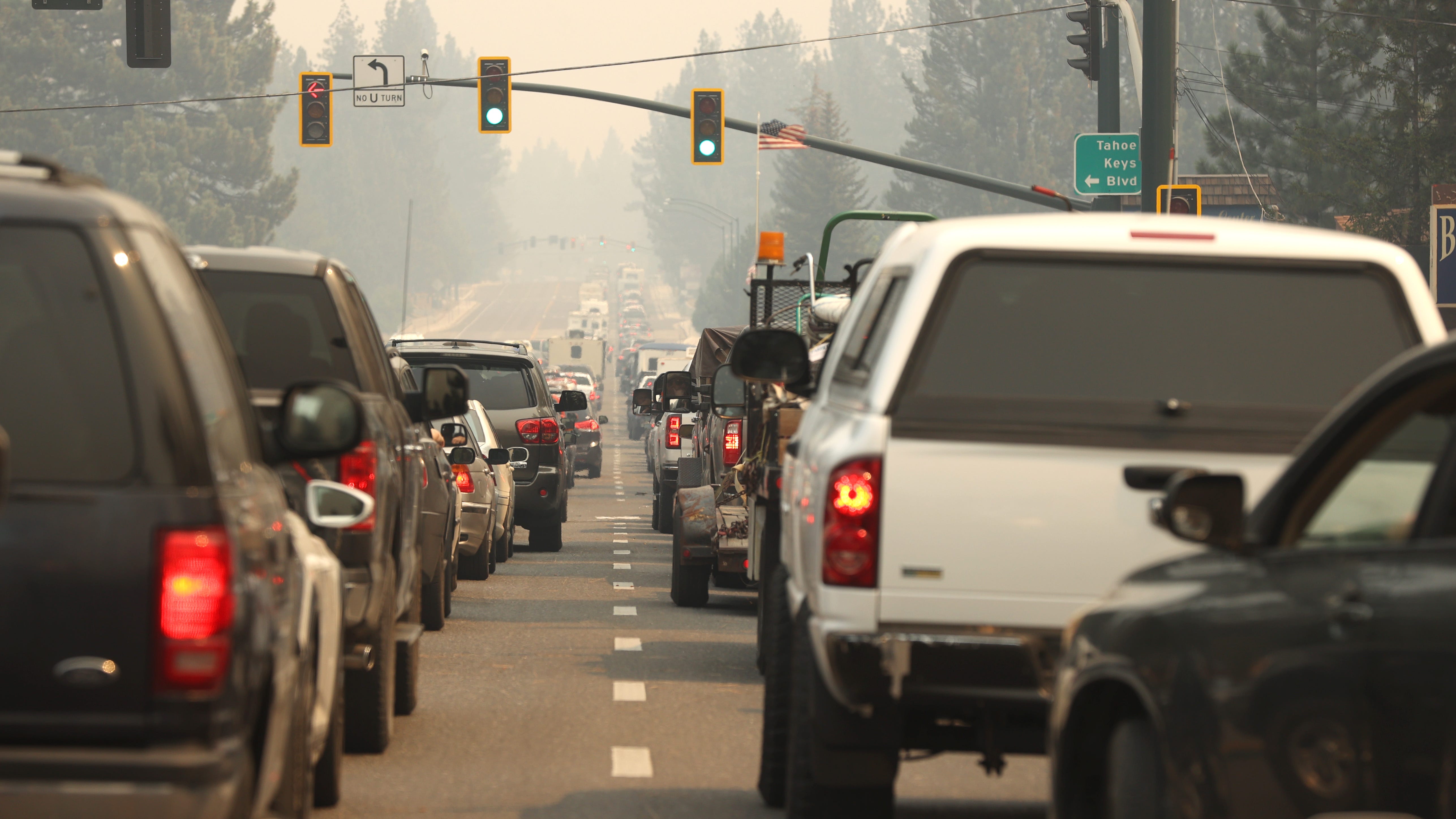 Stunning photos show massive Tahoe traffic jam during Caldor Fire evacuation