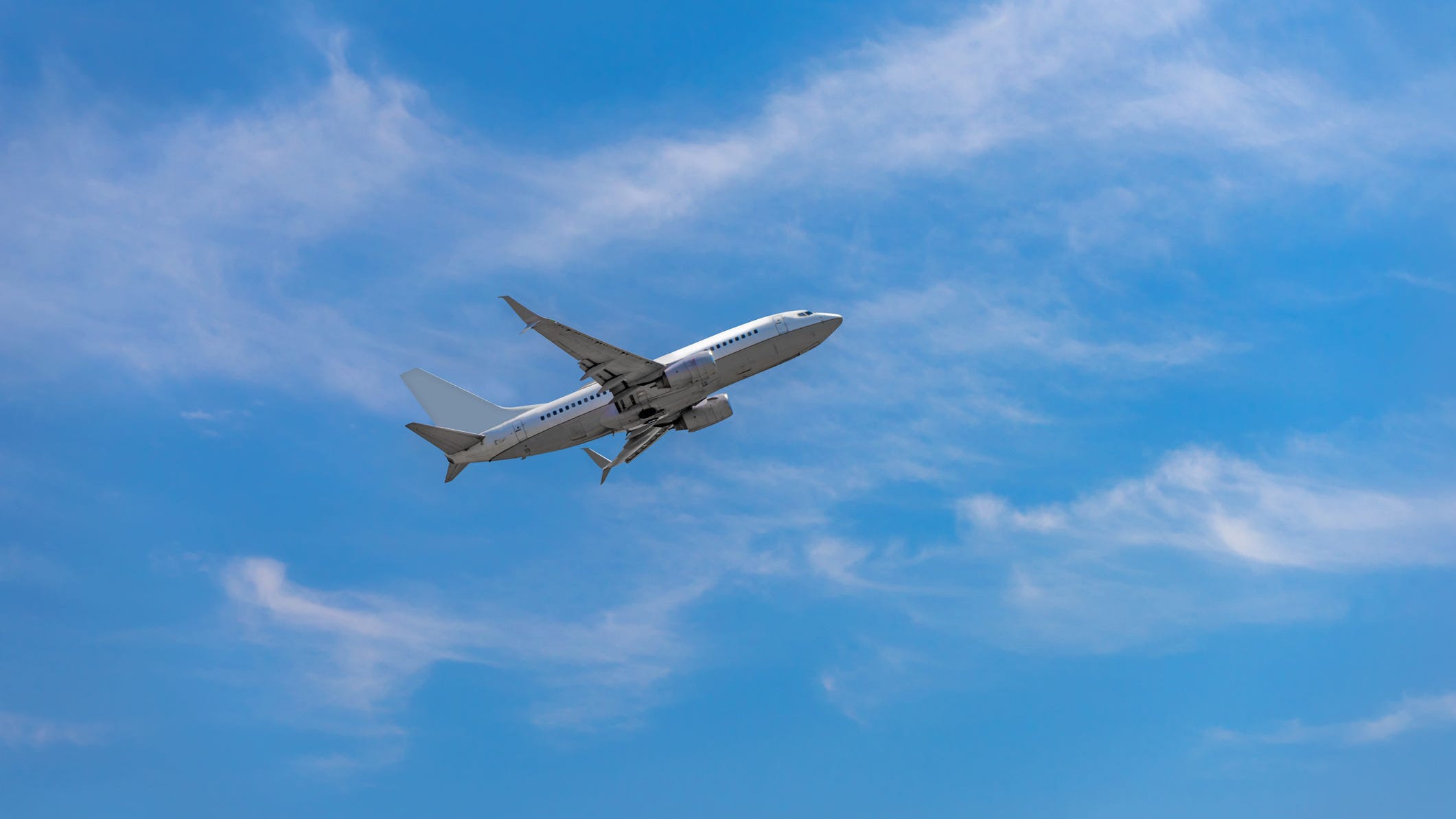 Medical examiner rules death of man who fell from plane was accidental