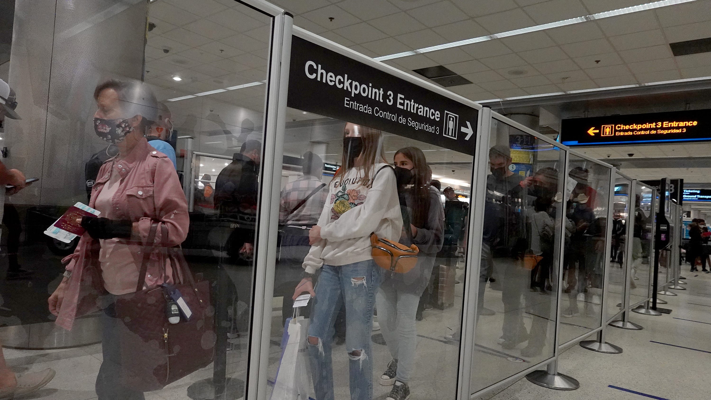 Labor Day air travel up 125% over 2020 despite COVID-19 delta variant's spread