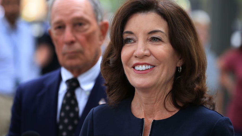 Hochul apologizes to families of nursing home COVID-19 victims