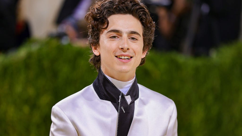 Timothée Chalamet transforms into Willy Wonka in first look from prequel: 'The suspense is terrible'