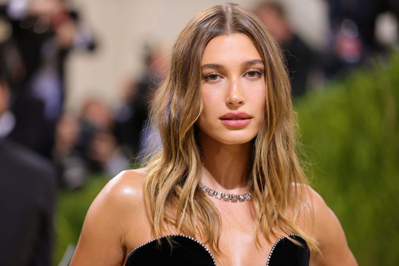 Hailey Bieber attends The 2021 Met Gala Celebrating In America: A Lexicon Of Fashion at Metropolitan Museum of Art on September 13, 2021 in New York City. (Photo by Theo Wargo/Getty Images)