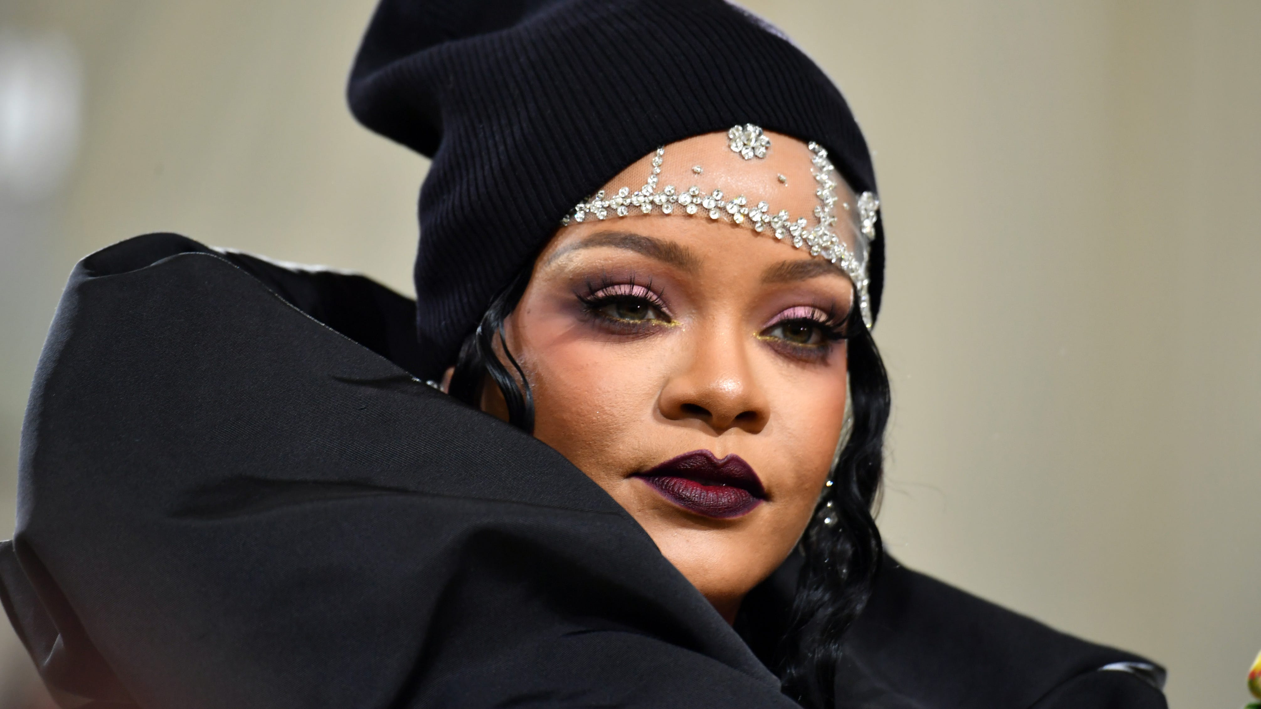 Rihanna came through to help homeless veterans and donate clothes