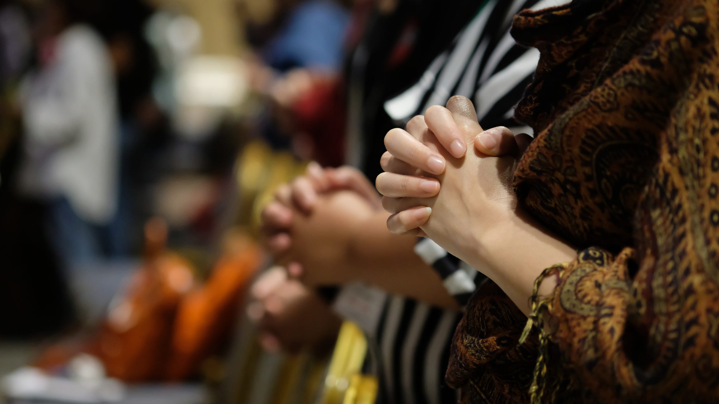 Poll shows Americans ‘believe in the power of prayer’