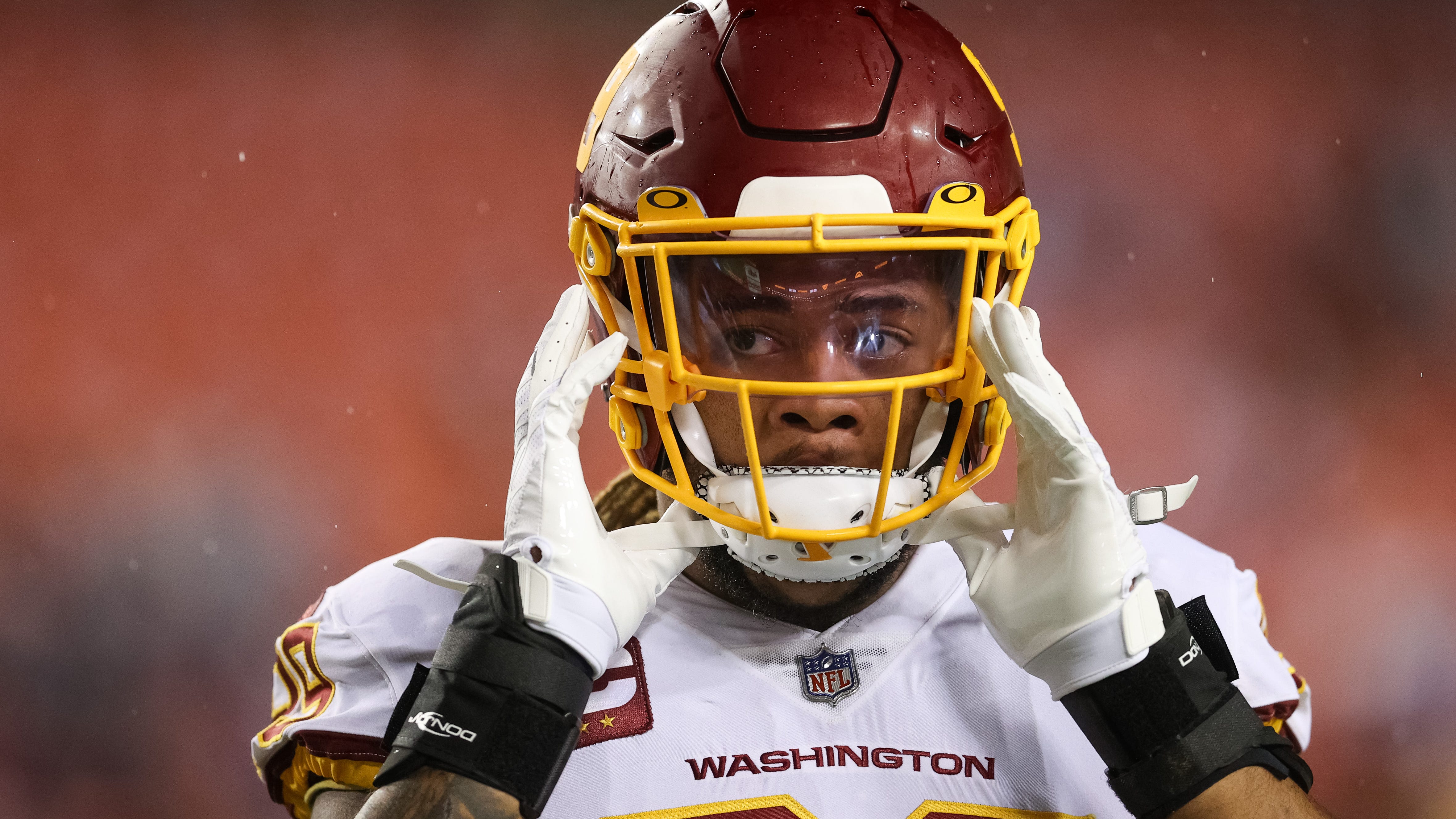 Twitter fumes over roughing the passer call against Chase Young