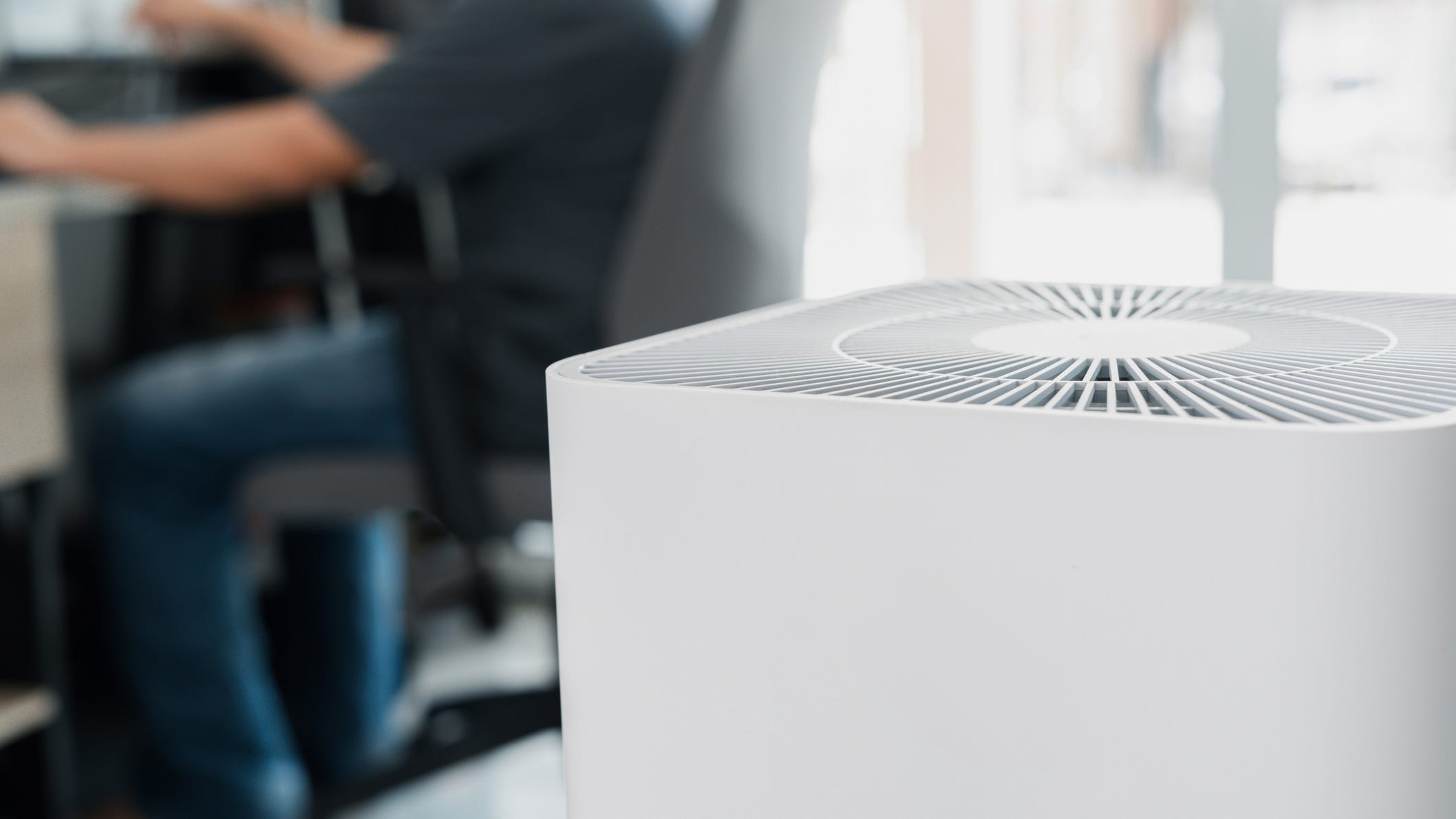 Transmissibility of new COVID-19 variant reignites need for air purifiers indoors
