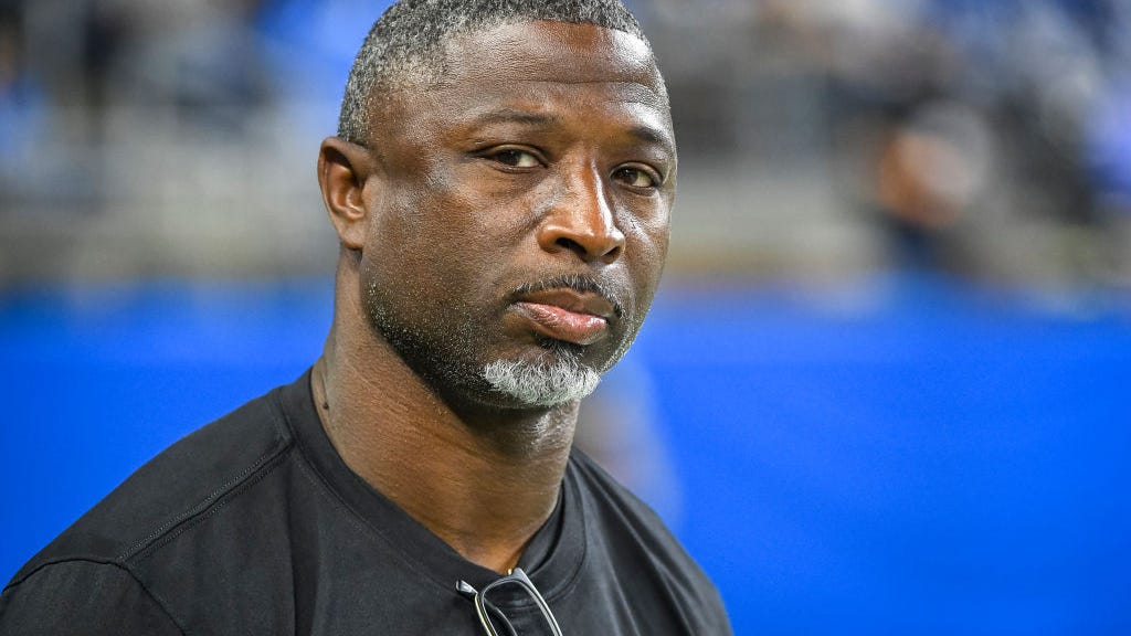 Aaron Glenn had rival coaches buzzing after slowing down Ravens