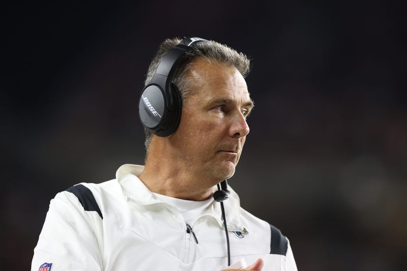 Jags head coach Urban Meyer.