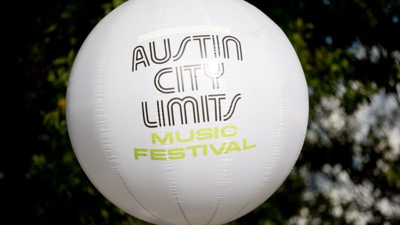 ALL the pics and vids from day 3 of ACL Fest 2021