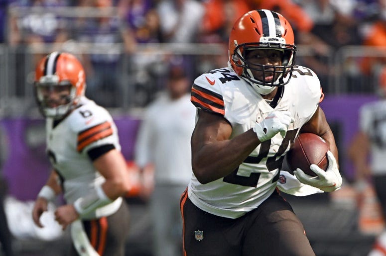 Nick Chubb #24 of the Cleveland Browns runs the ball during the second quarter in the game against the Minnesota Vikings