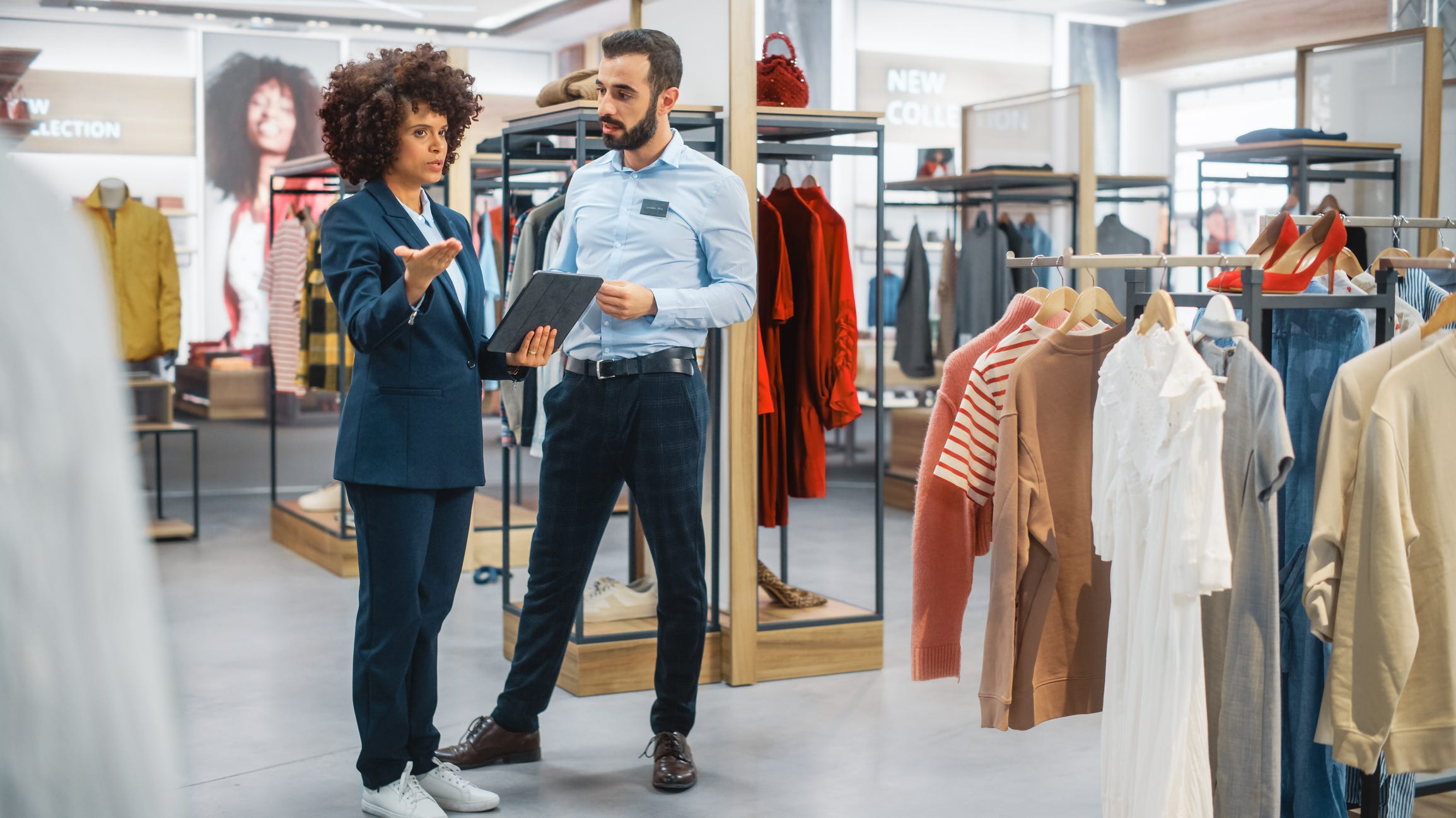 Ask the Expert: Why are retailers having a hard time finding employees for the holiday season?