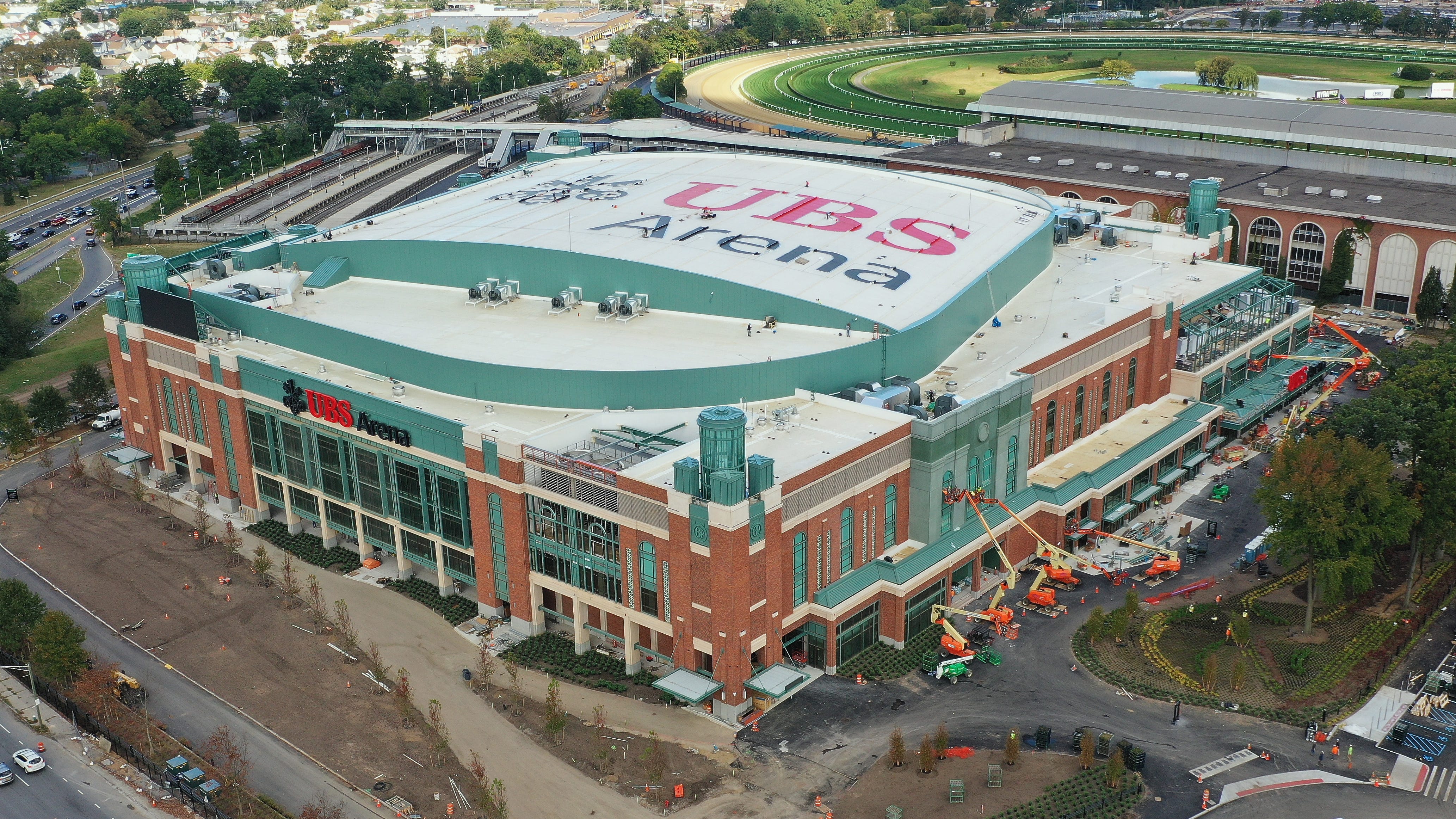 Schwartz: Islanders finally almost ready to open UBS Arena