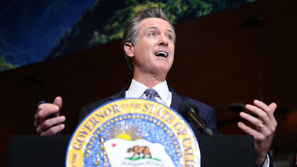 Newsom visits San Diego to talk homelessness solutions, COVID-19