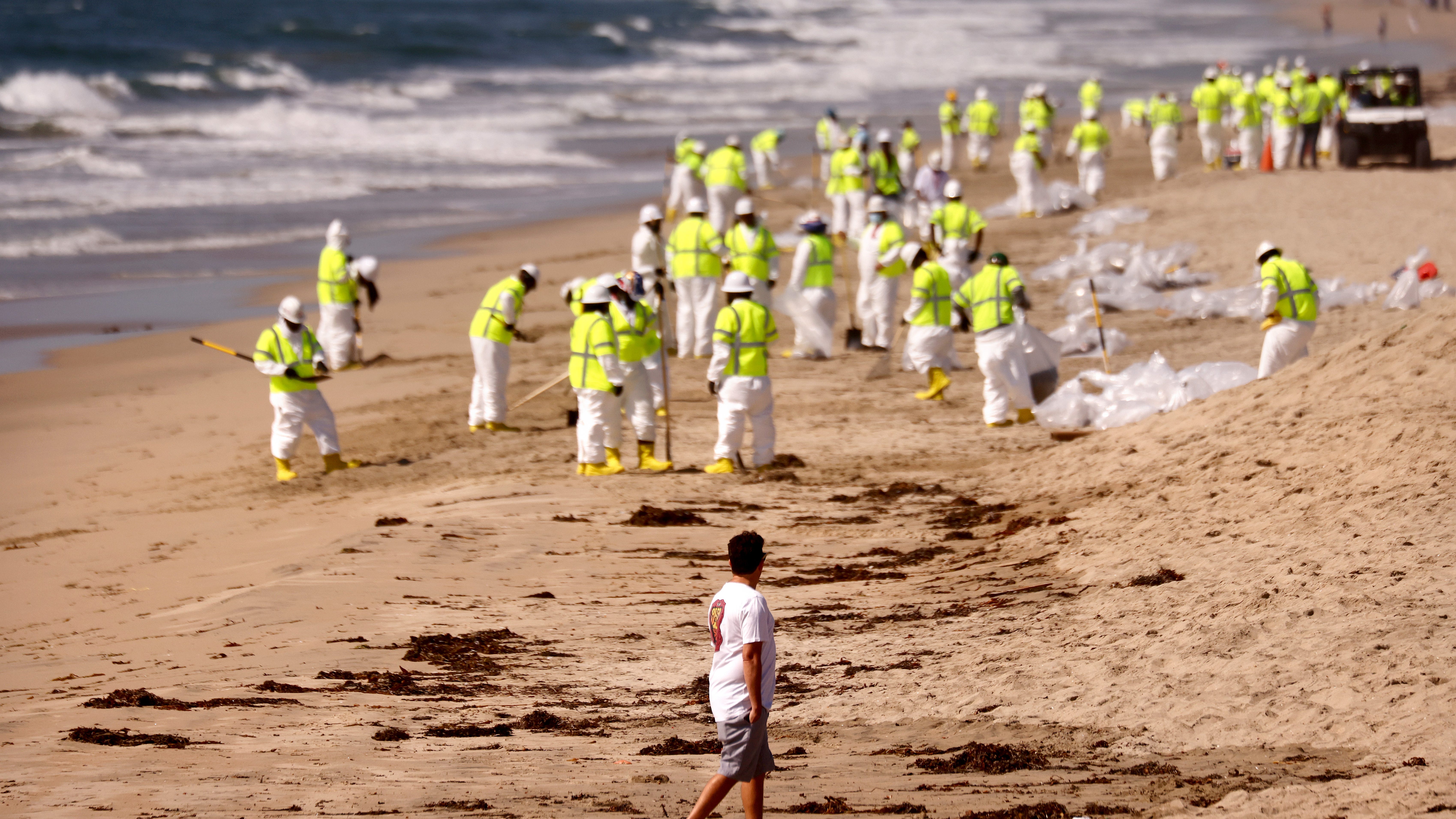 Amplify Energy settles class-action lawsuit for oil spill in Huntington Beach