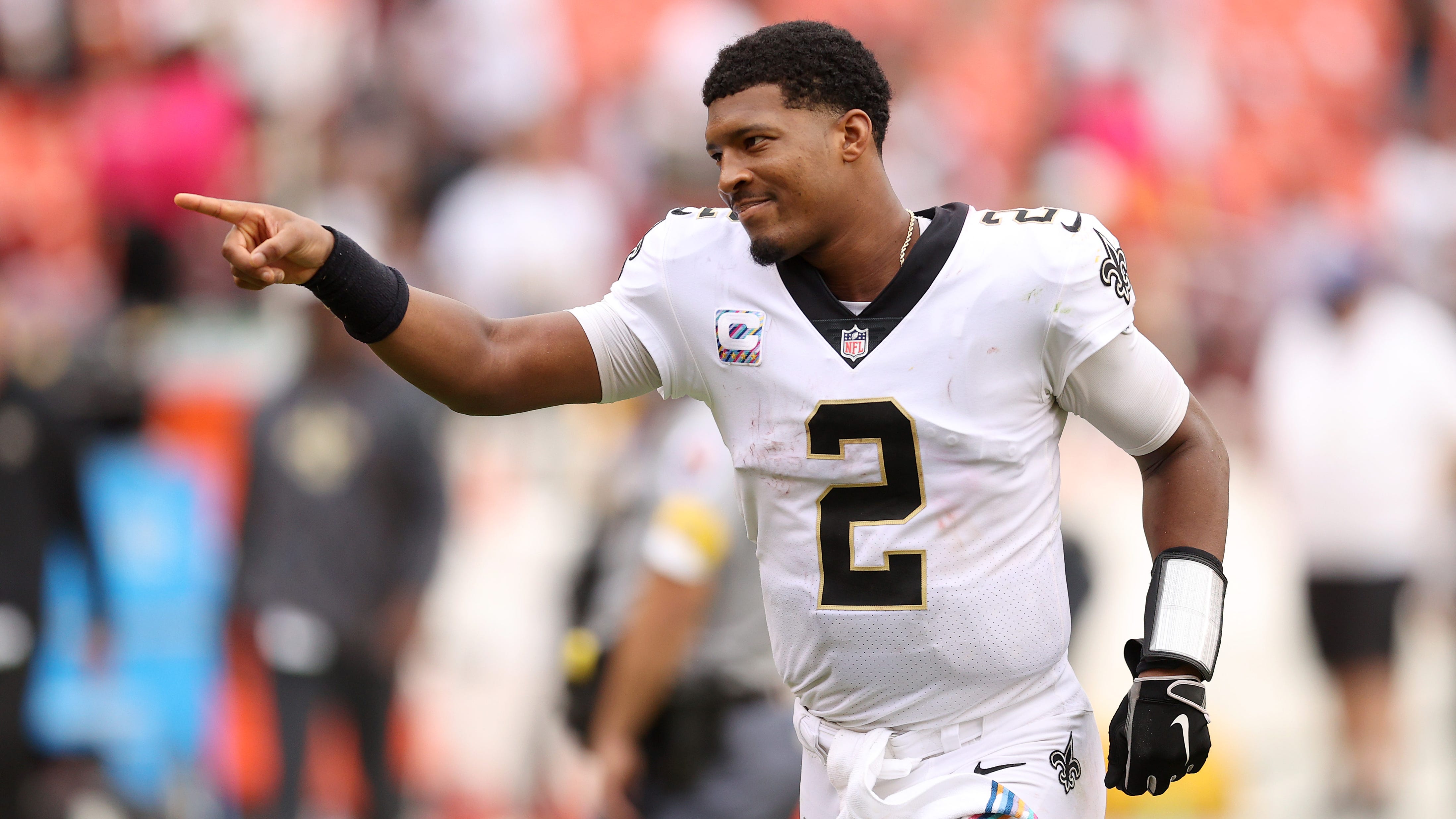 Updated landing spots for 5 NFL QBs with Rodgers, Wilson off the board