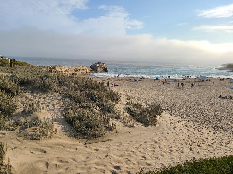 The plane landed on the beach without anyone getting injured.