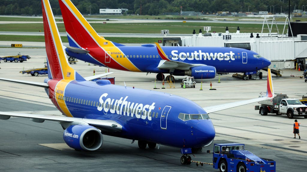 American, Southwest backing off plans to fire employees who refuse vaccines