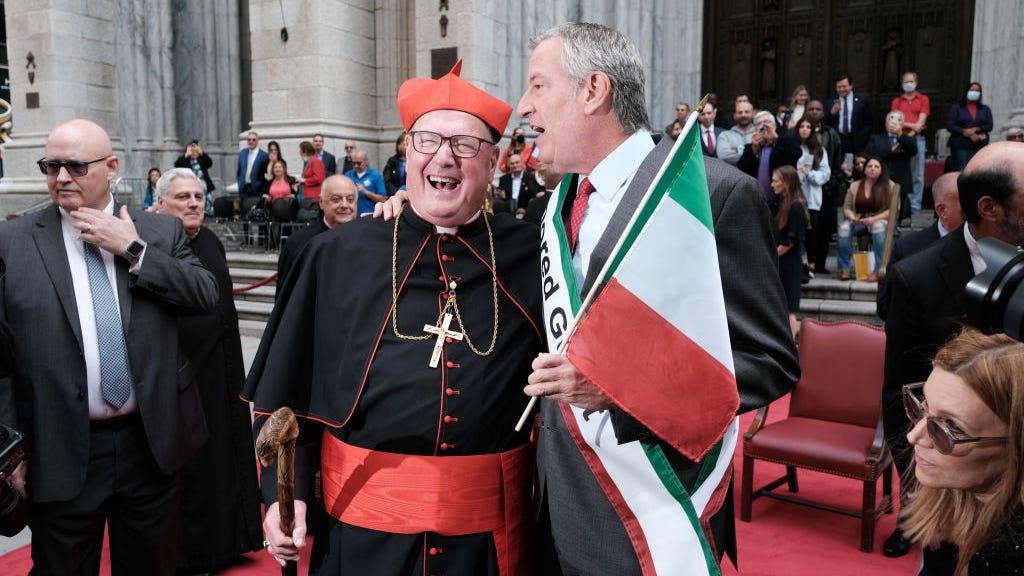 VIDEO: De Blasio faces boos, anger at NYC Columbus Day Parade