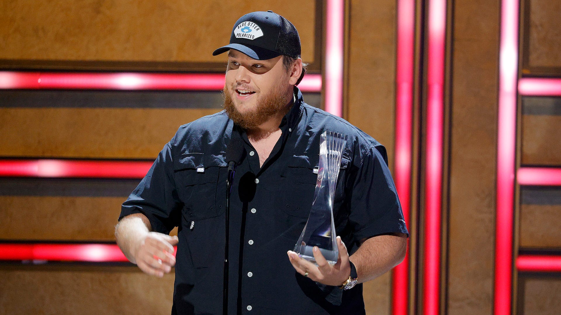 Luke Combs teases his son’s name will rhyme with ‘orange’
