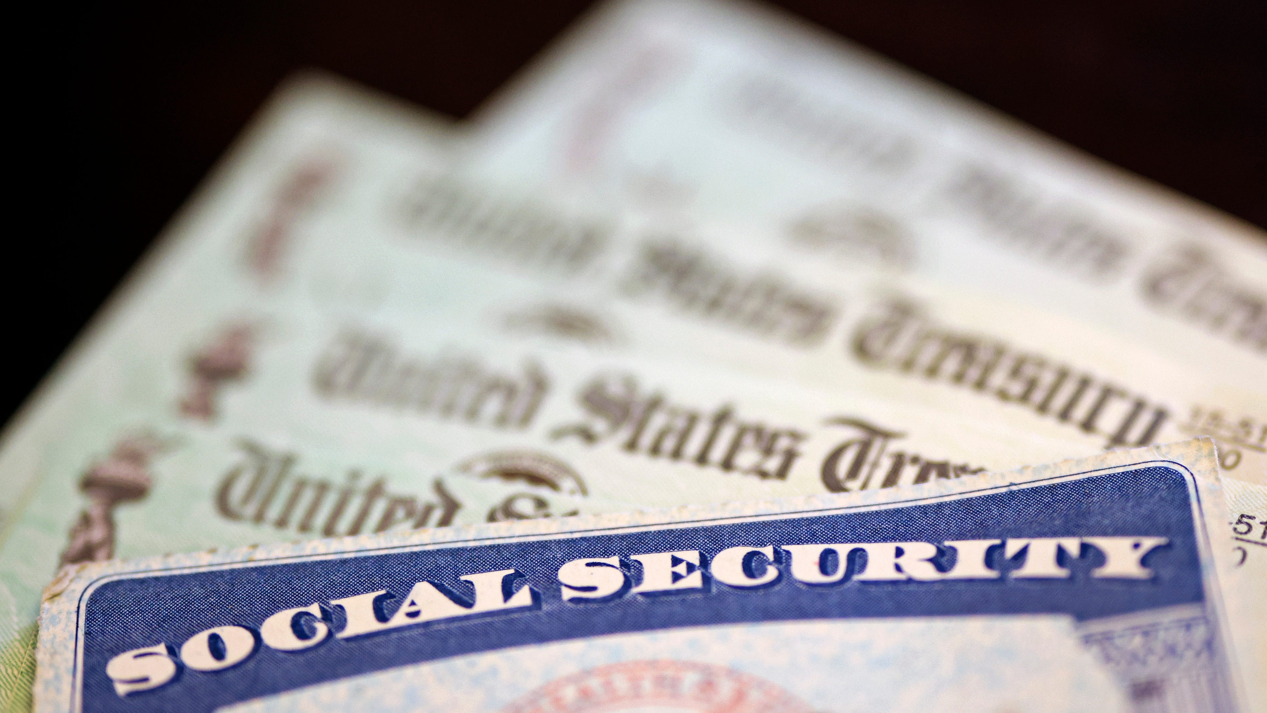 CT man admits to spending 20 years living under a stolen identity