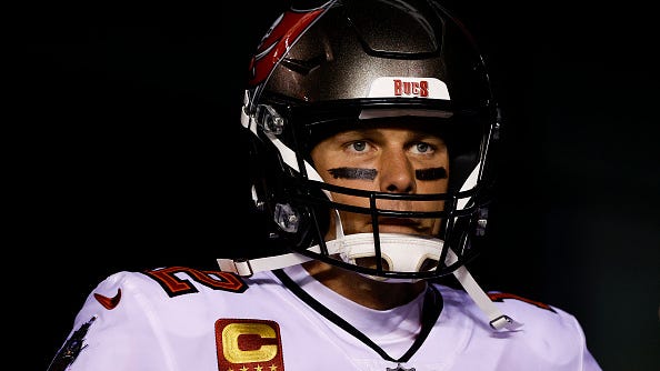 Chris Simms ranks Tom Brady as No. 8 QB in NFL