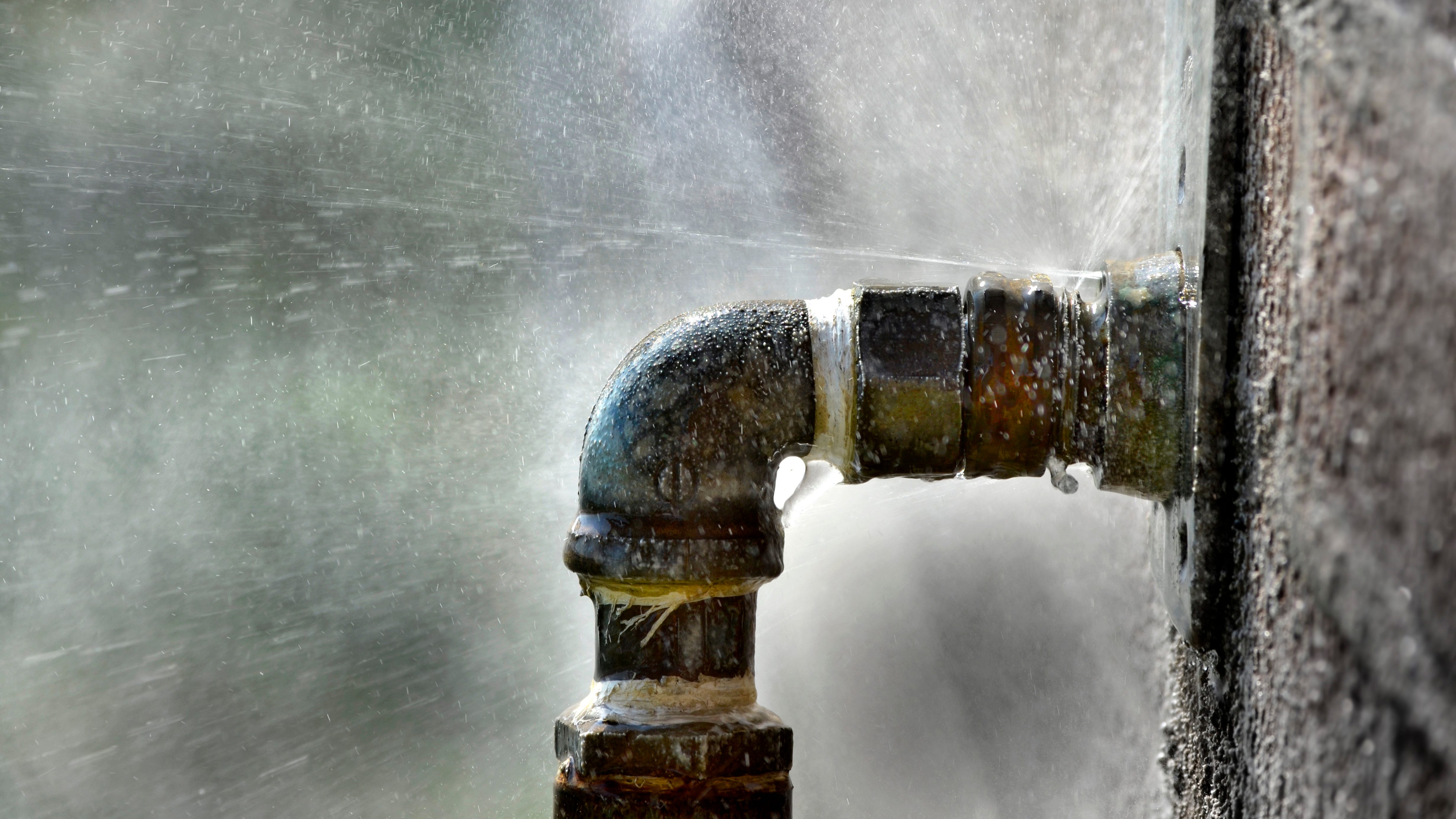 2 Dixmoor schools closed for 2nd straight day, as village once again dealt with broken water mains