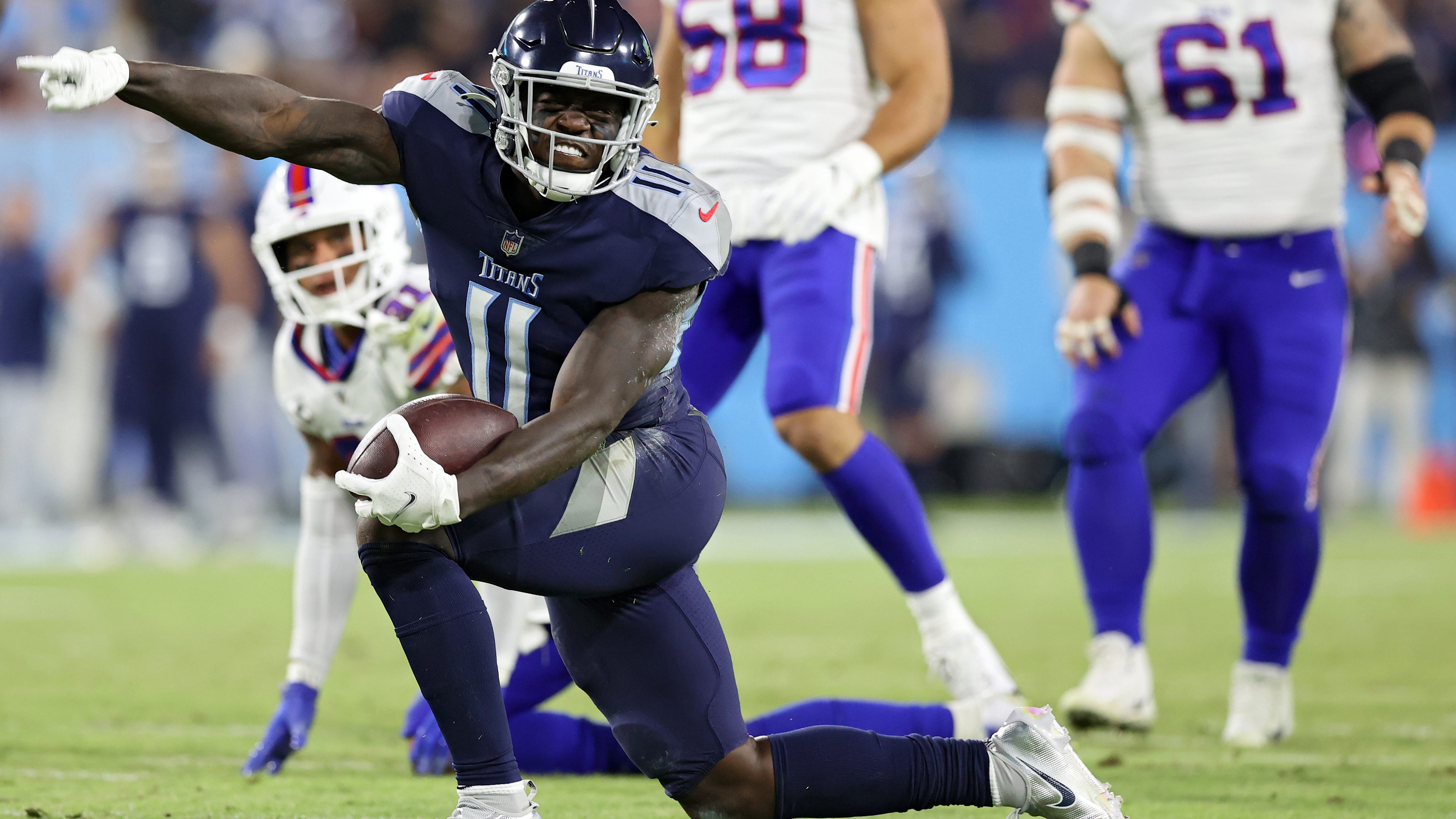 Titans’ A.J. Brown outs Chipotle as source of food poisoning