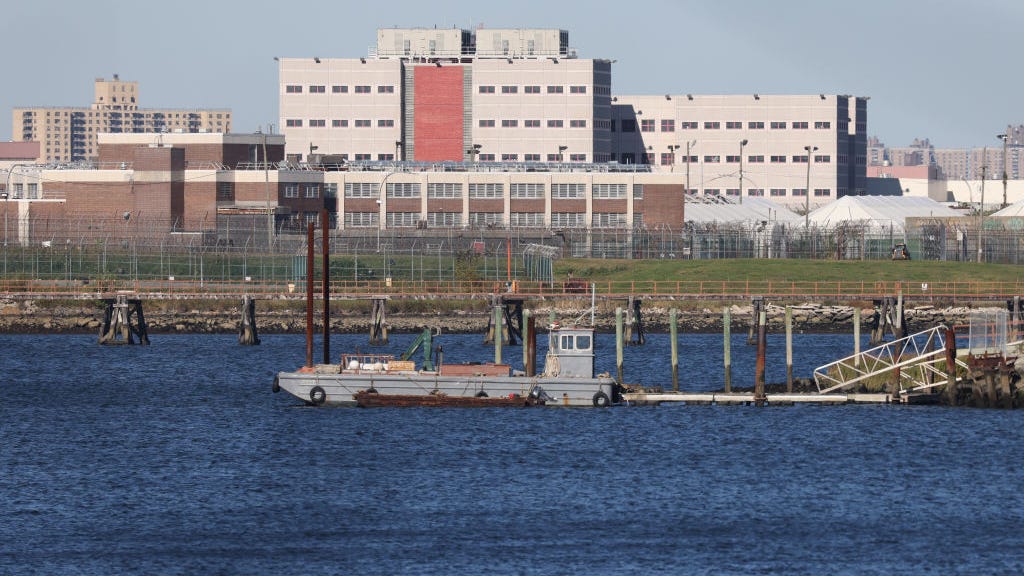 Rikers correction officer left with 12 stitches from head gash after inmate attack: report