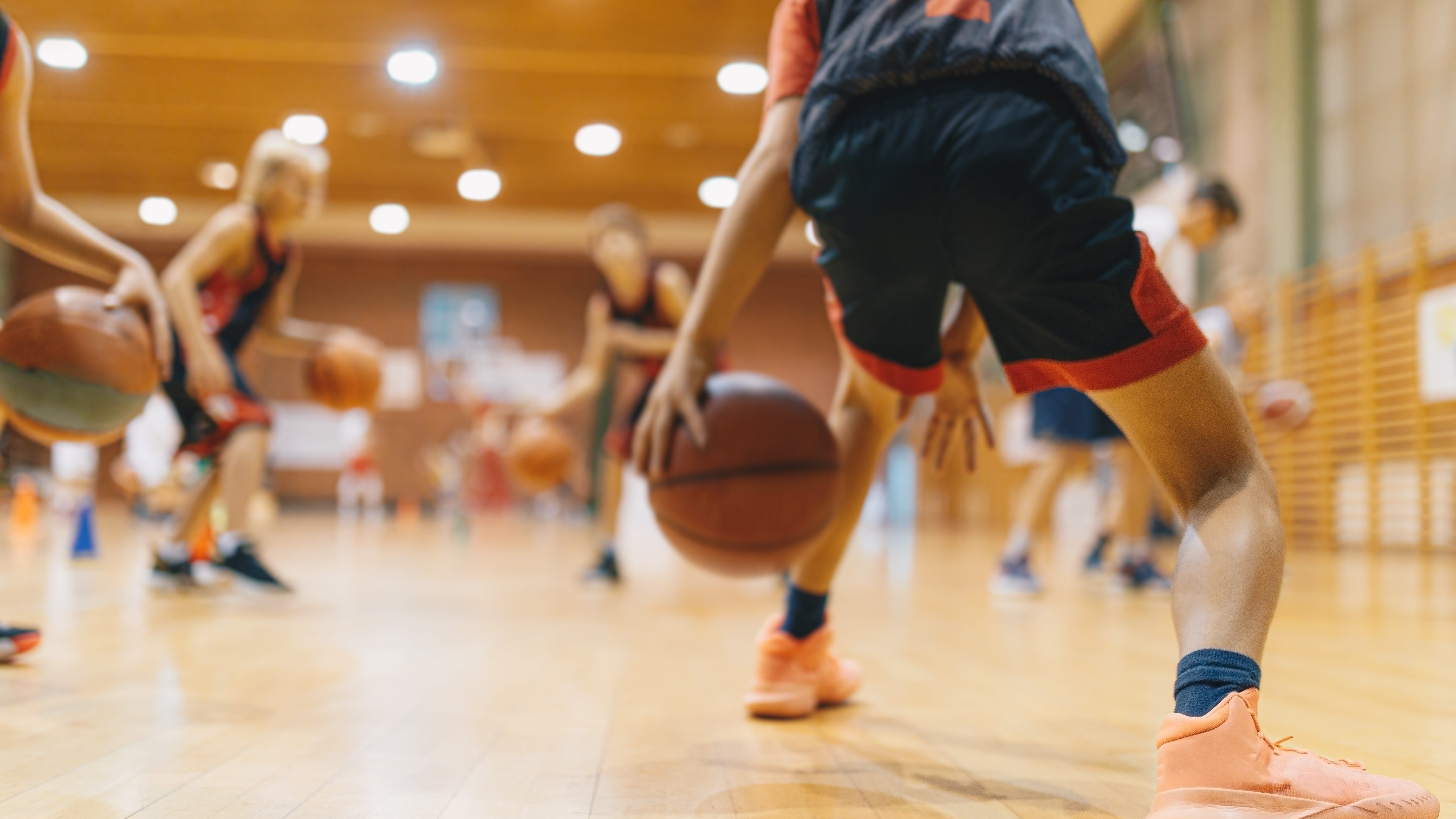 Hoops in the Hood returns to Chicago, fighting summer violence with basketball