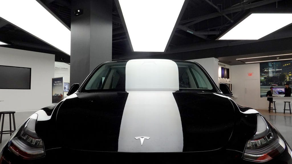 Tesla recalls more than 800K vehicles over seat belt issue