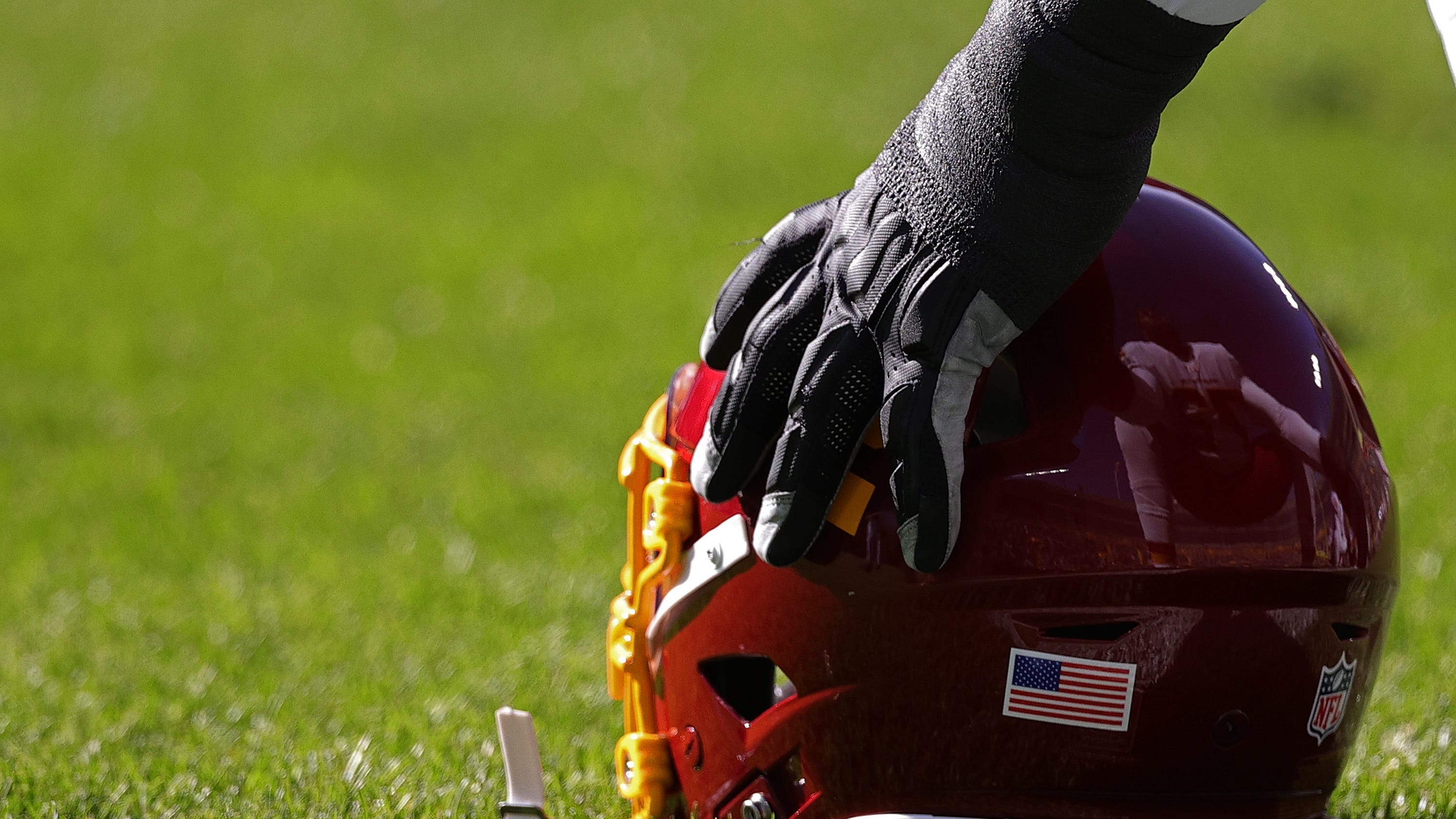 Washington Football Team reveals 'Washington Commanders' as new team name
