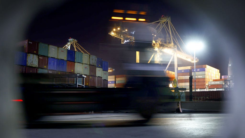 Supply chain delays disrupt California agriculture exports