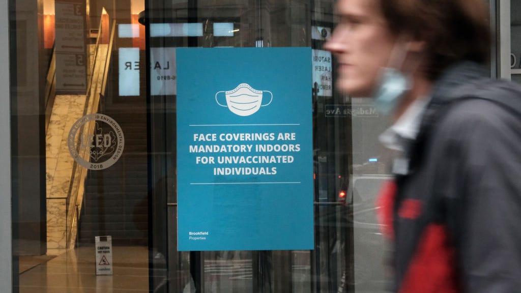 Hochul issues statewide mask mandate for all indoor public places without vax requirement