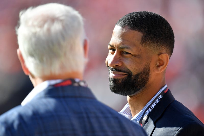 CLEVELAND, OHIO - OCTOBER 31: Cleveland Browns general manager Andrew Berry talks to owner Jimmy Haslam before a game against the Pittsburgh Steelers at FirstEnergy Stadium on October 31, 2021 in Cleveland, Ohio. (Photo by Jason Miller/Getty Images)
