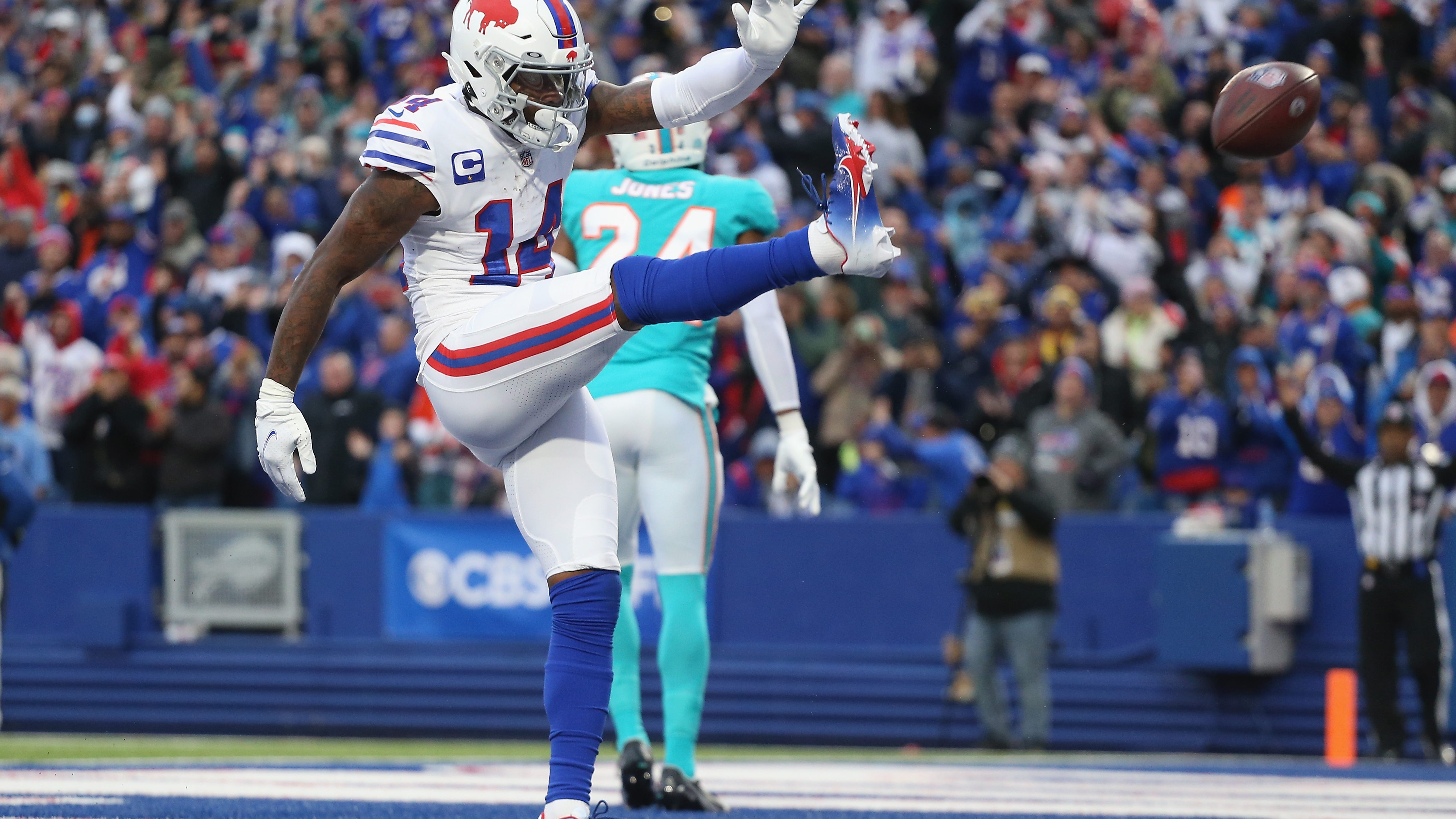 Bills use solid second half to beat Dolphins