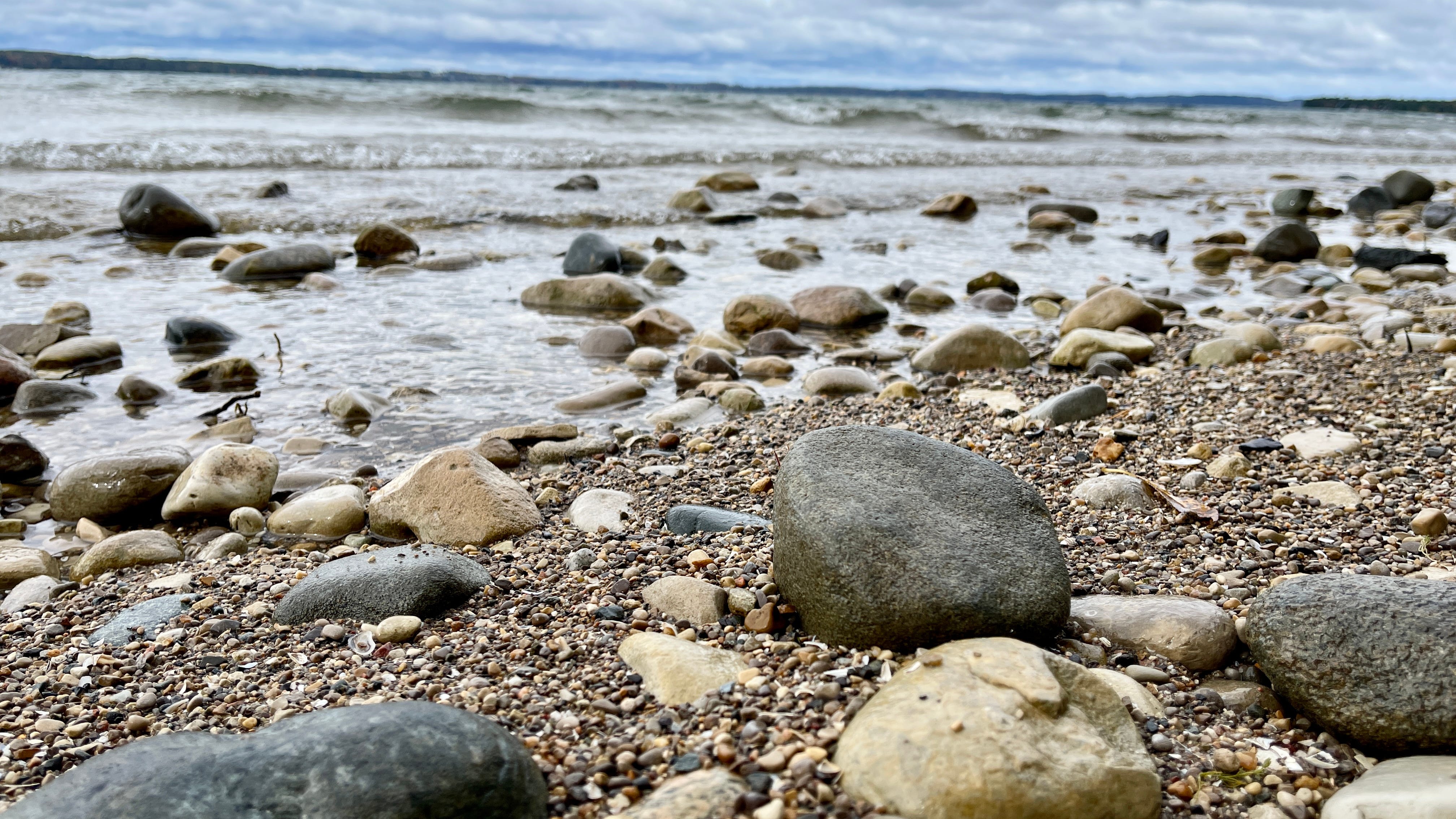 Man’s body found by Highland Park police along Lake Michigan shoreline