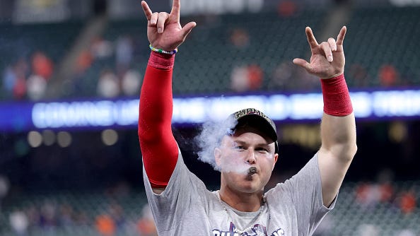 Joc Pederson at World Series parade: 'We are those mother—––'