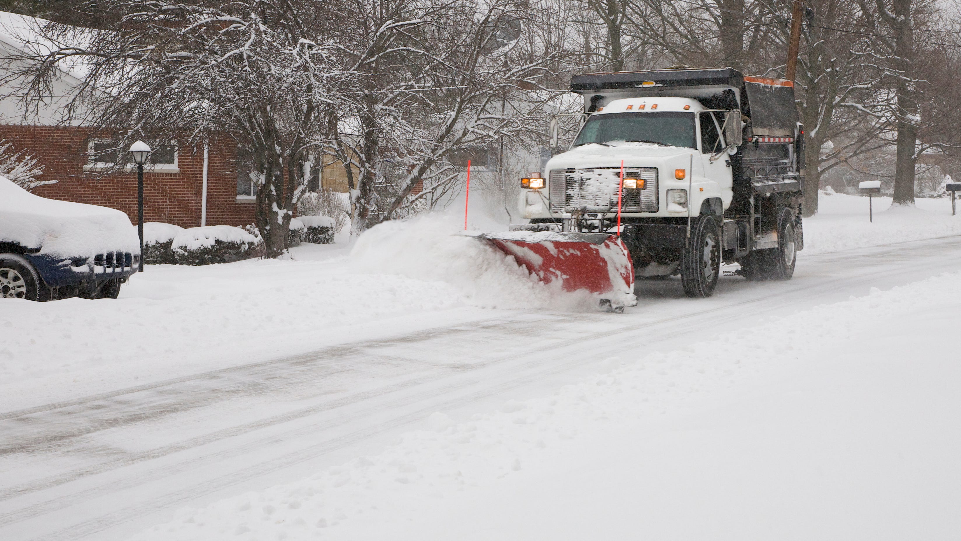 Let the snow begin: Hazardous road conditions expected in Metro Detroit as freezing rain turns to heavy snow