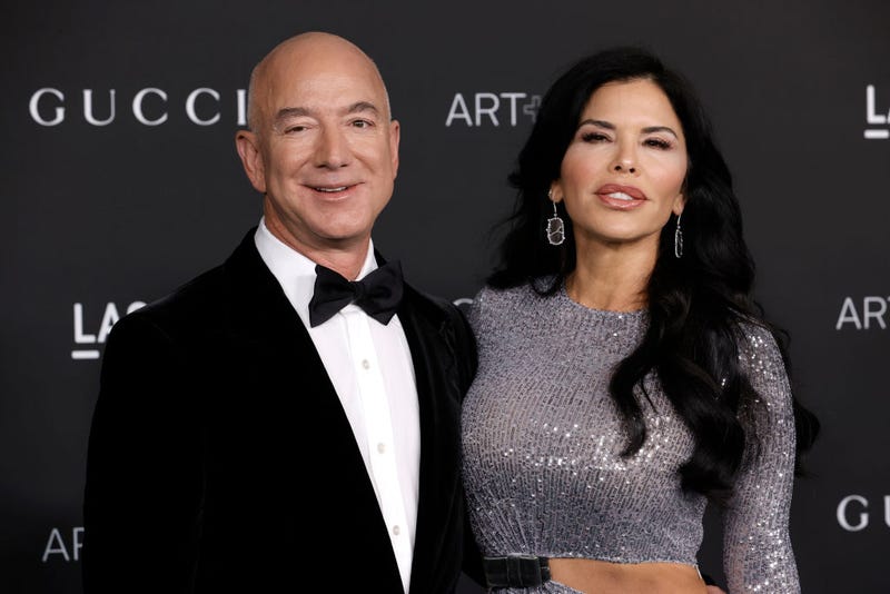 Jeff Bezos And Lauren Sanchez
