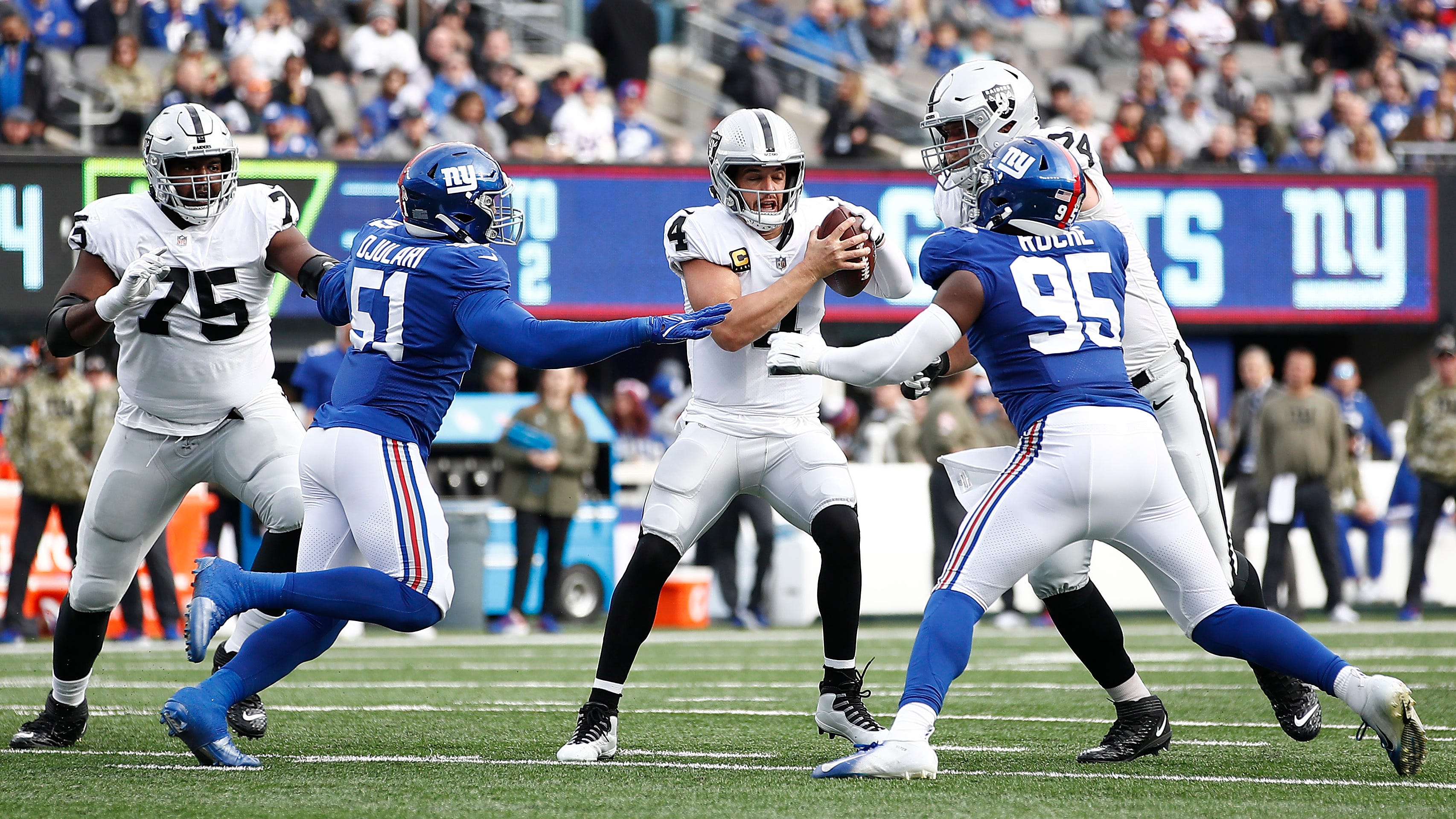 Quincy Roche, Xavier McKinney come up big for Giants defense in win over Raiders